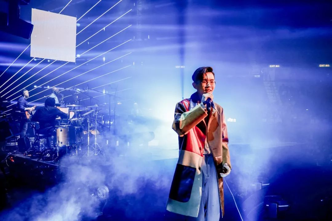 我方大同，“斜杠青年”