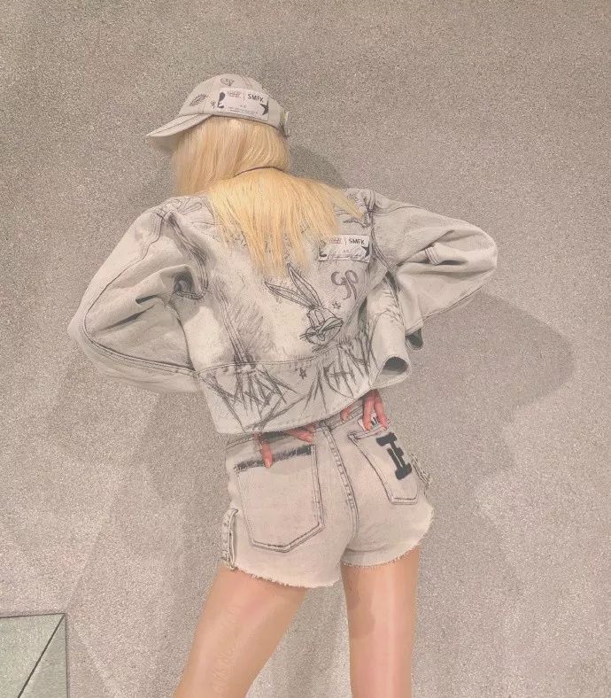 有哪些既不贵又好看的潮牌,好看又平价的韩国潮牌