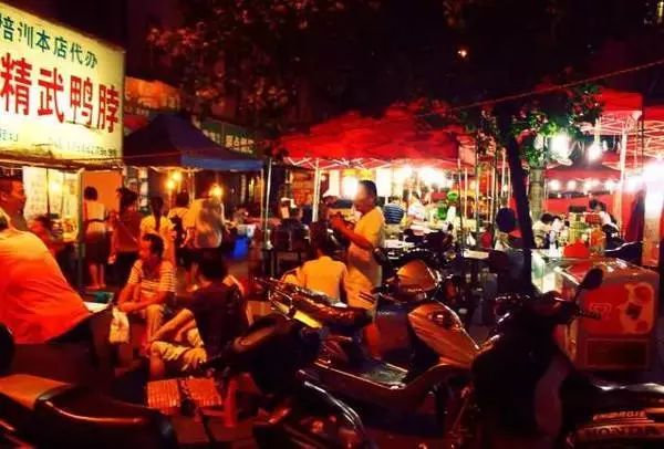 夜读女人最经典的一段话,夜读深度好文女生