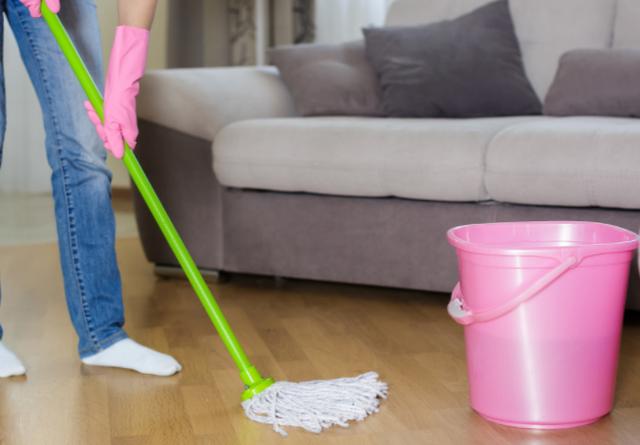 拖地有腥臭味怎么去除,拖地闻到腥味怎么解决