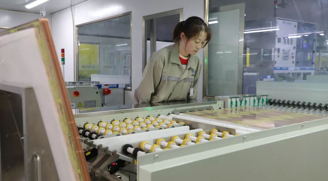 跟着小编探访政务服务中心,涟水中信华电子产业园招聘信息