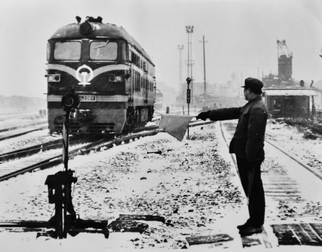 礼赞新中国奋进新征程视频,礼赞70年筑梦新时代