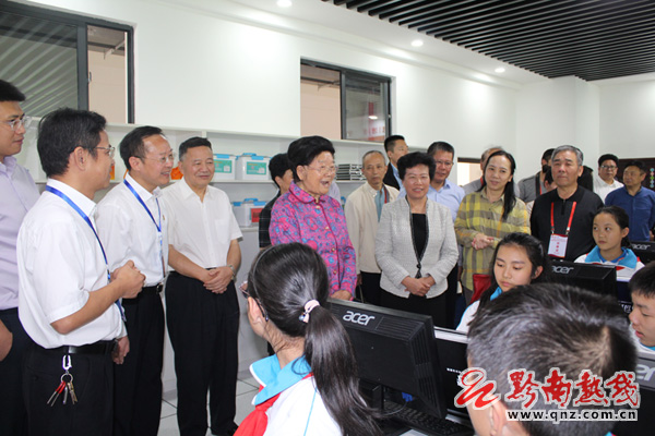 少年硅谷人工智能教育成果展示,青少年人工智能教育创新基地