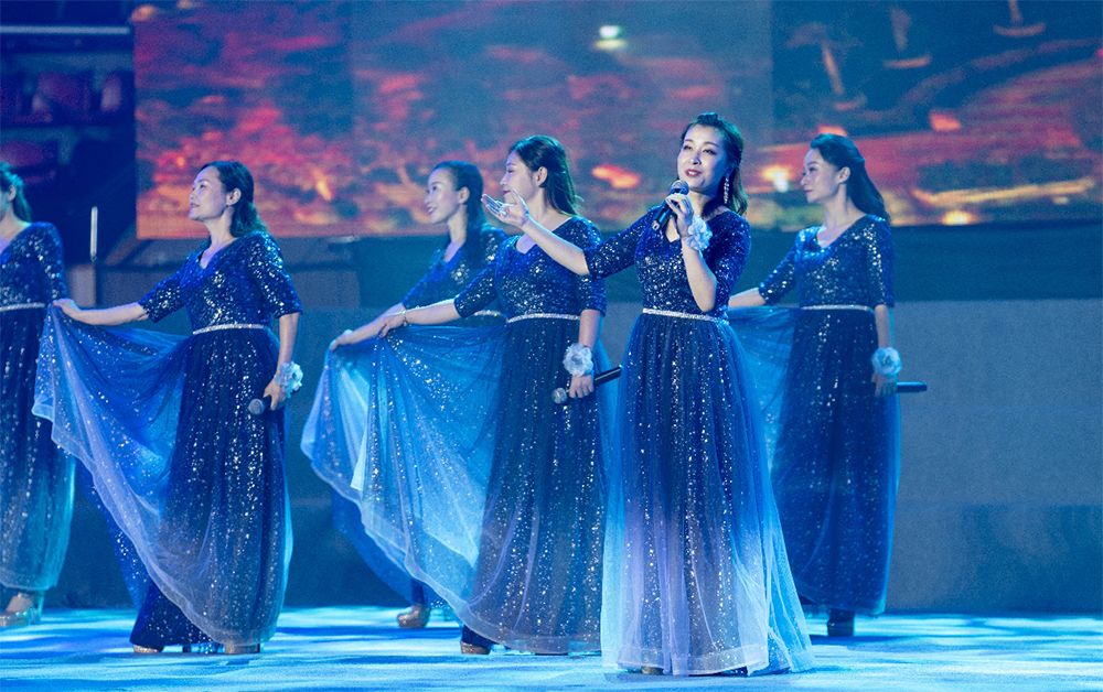 70周年晚会我和我的祖国合唱,我和我的祖国合唱引起强烈反响