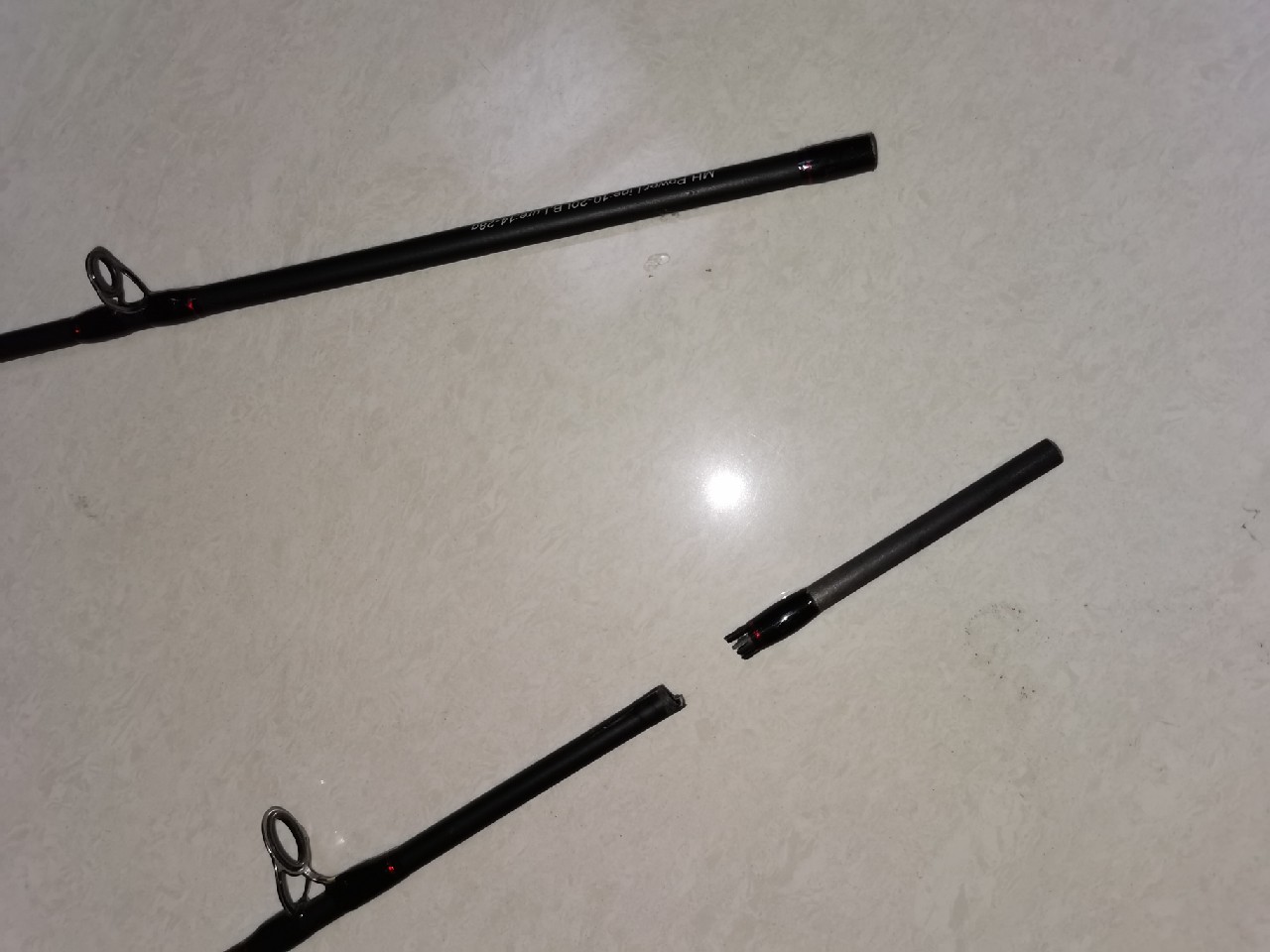 断裂路亚竿修复,折断的路亚鱼竿怎么修复