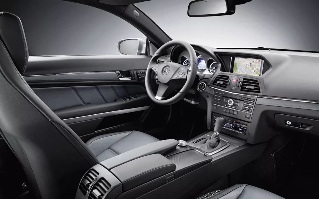 2017奔驰单门轿跑e260二手车,奔驰e260l