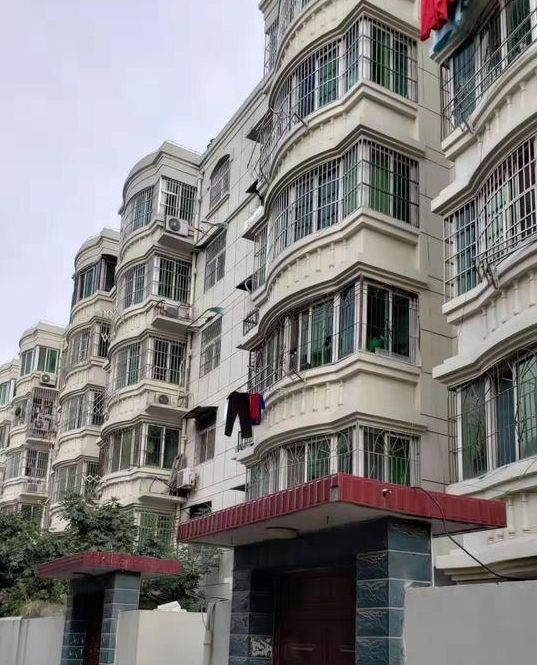 最新司法拍卖房产定价,阜阳司法拍卖房出售最新信息