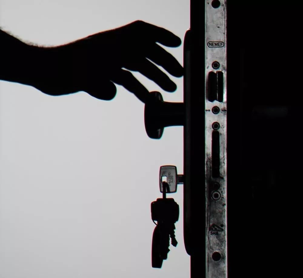 中介租房套路最新骗局,租房黑中介玩套路坑人