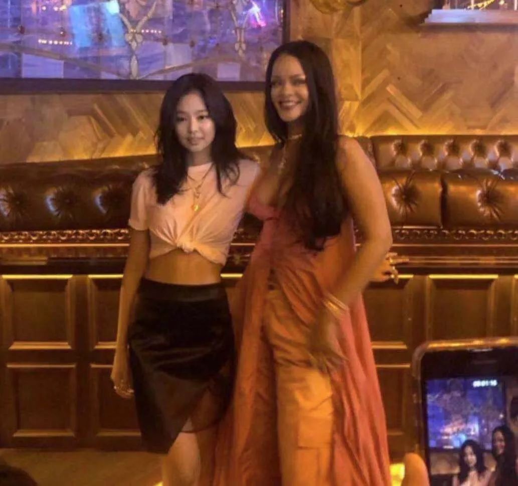 这个女团的时尚资源像开了挂