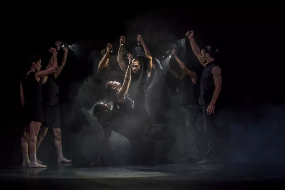 从贫民窟走出时尚女王,从小学芭蕾欧美舞王