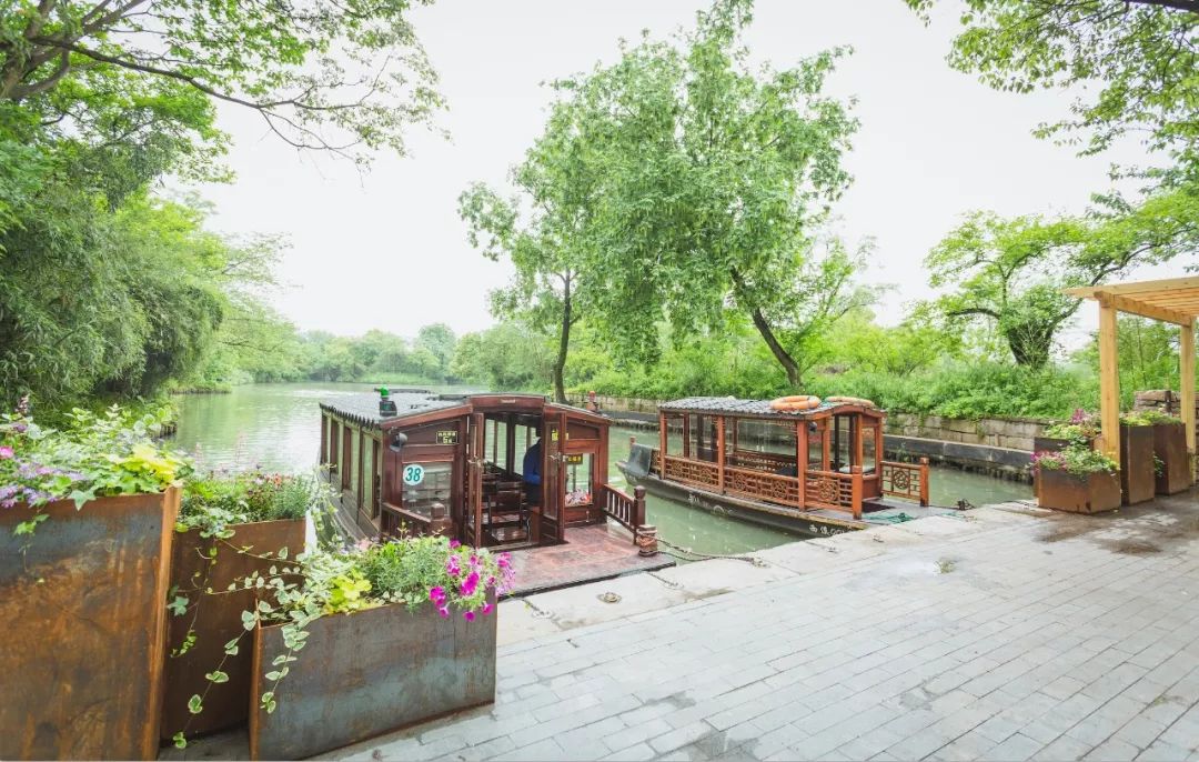 耗时3年的花间堂创始人新作，以船代步揭开杭城小众一面