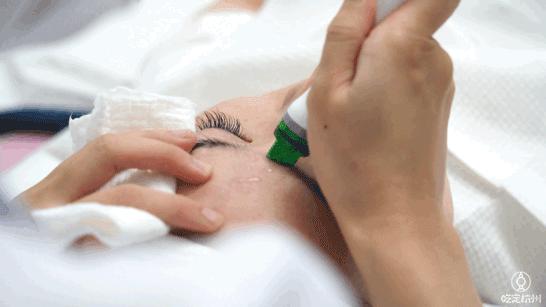 疯了！比1折还低！9店通用！火爆杭城的资深皮肤管理中心，唤醒秋日少女肌