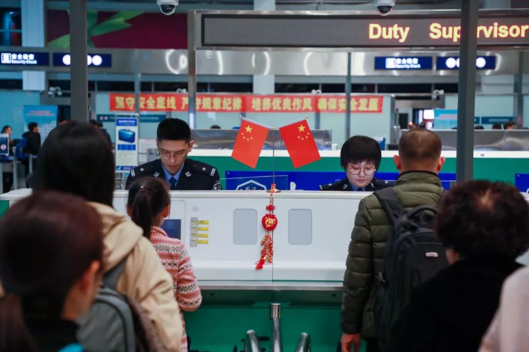 大连机场发布最新通告,大连机场声明视频