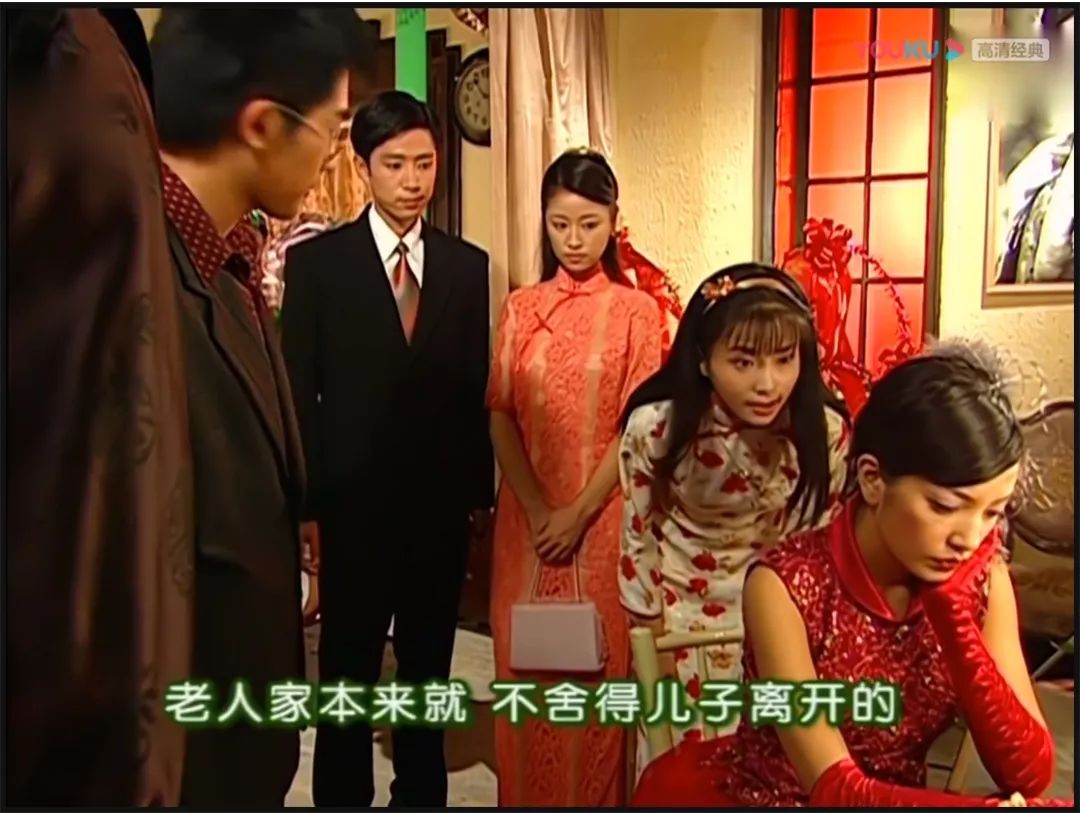 杜飞穿红色衣服,杜飞穿匡威