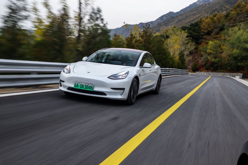 特斯拉秒变游戏厅,哪个软件可以下特斯拉游戏