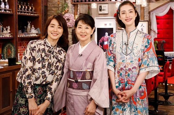 她是日本第一美女，是“活着的传说”！再大腕的明星遇到她，也化身迷弟迷妹