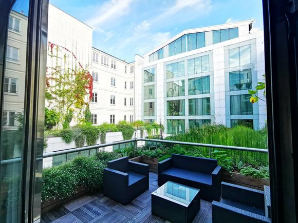 见闻录 | 雅诗阁巴黎奇遇记