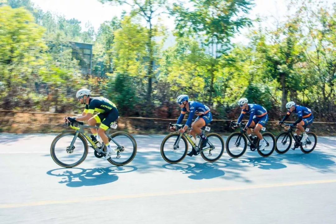 今天！有一场激烈的角逐在美丽千岛湖上演！