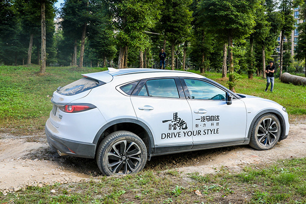 马自达cx-4和cx5的底盘操控,马自达cx-4试驾2.0视频