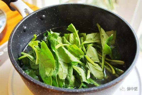 喝骨头汤能不能补钙科普,骨头汤能预防骨质疏松吗