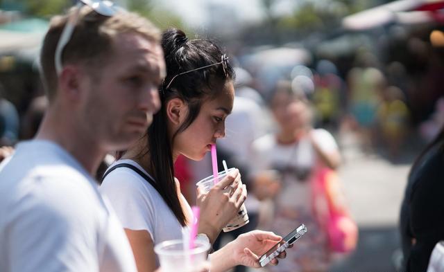 泰国头号市集像迷宫15000摊位15个足球场大游客迷路是常态