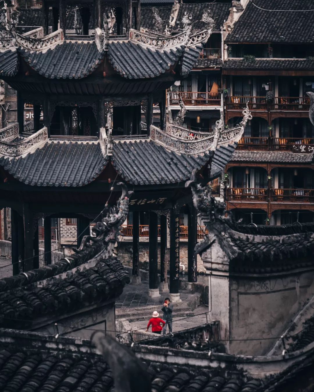 惊艳！日本小哥“约会”最美贵州