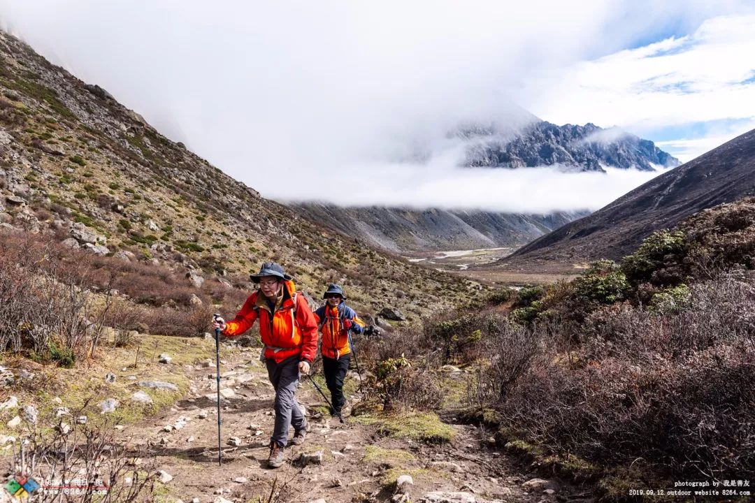 过度徒步毁膝盖的正确方法,徒步老驴的十大技巧