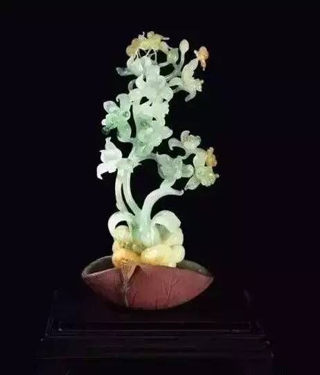 美玉“开花”,艳而不俗