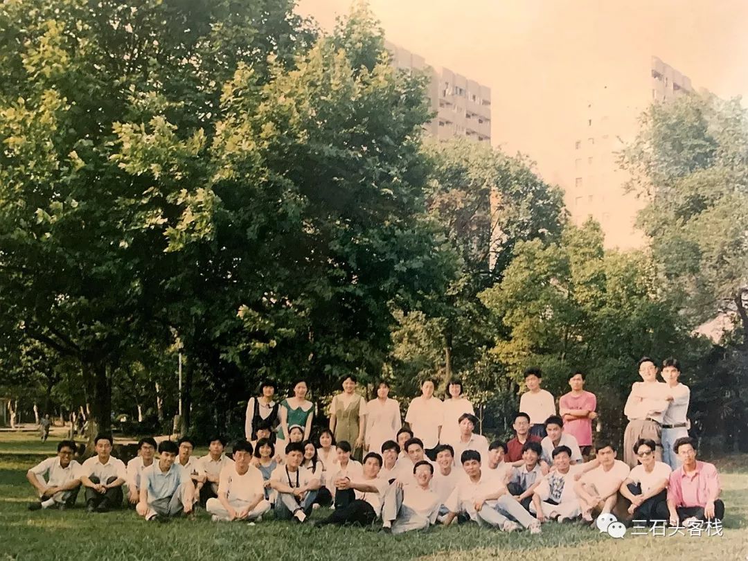 华政,往事并不如烟