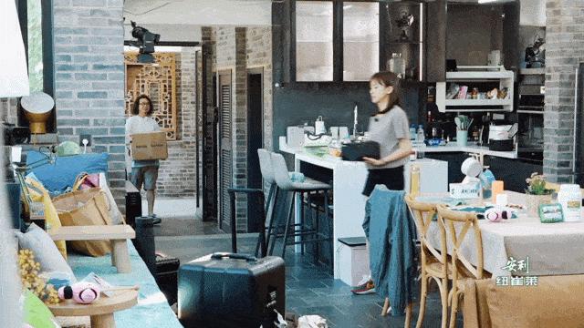 那些嫁给了爱情的女生现在幸福吗,那些嫁给爱情的女人最后怎么样了