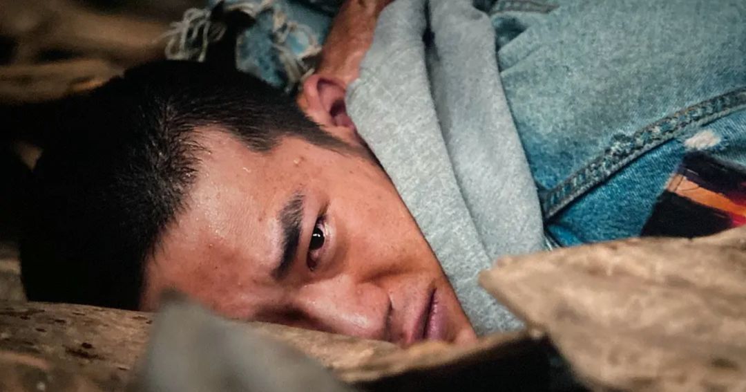 易烊千玺周冬雨少年的你电影解说,少年的你遇到易烊千玺