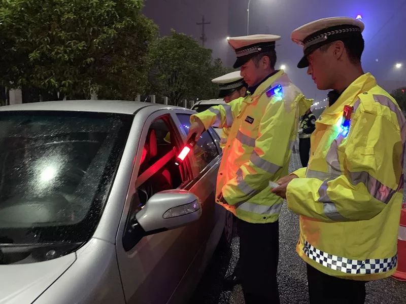 交警曝光超速王,蚌埠交警曝光违法王超速王