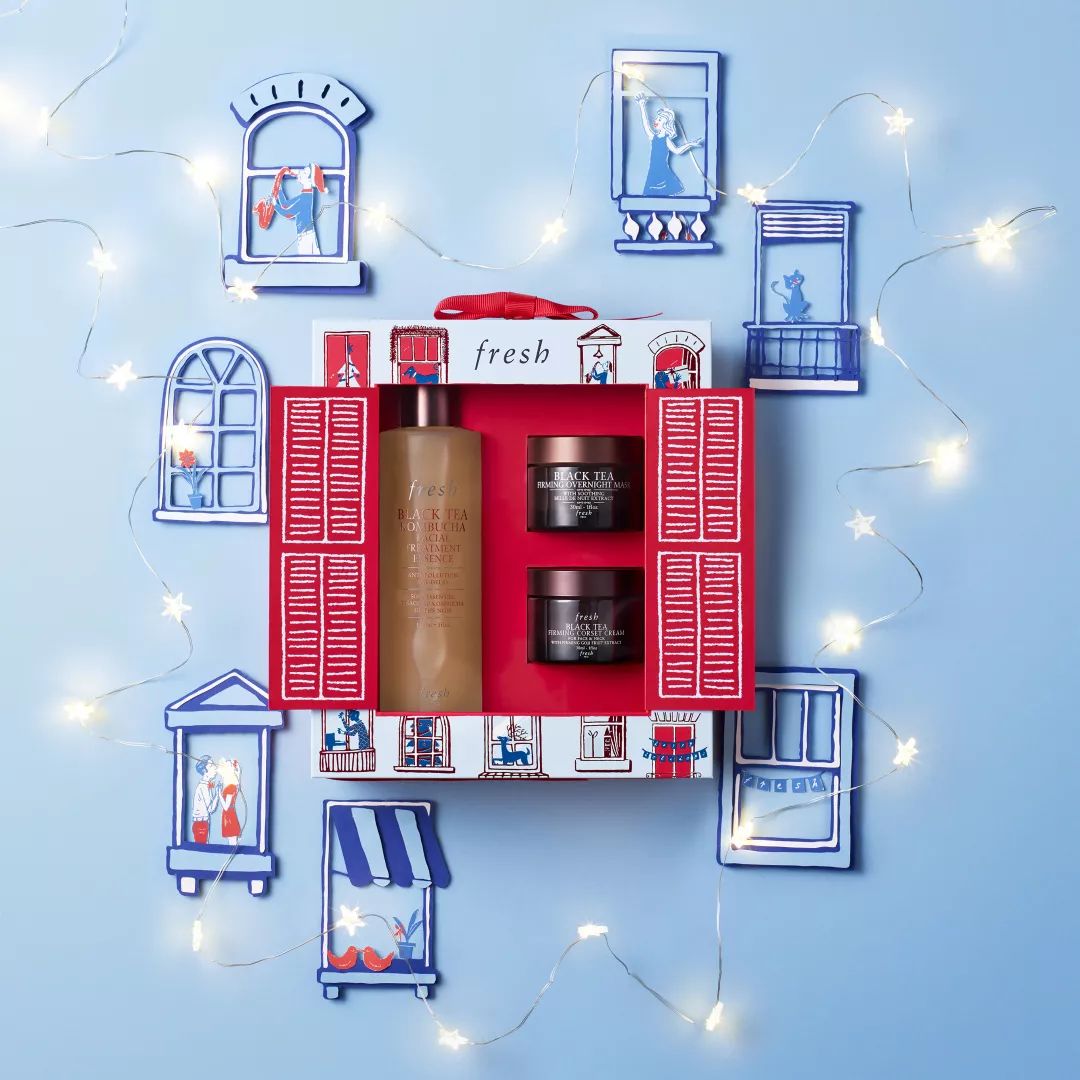 李佳琦回归备战双十一,李佳琦去年和今年双十一对比