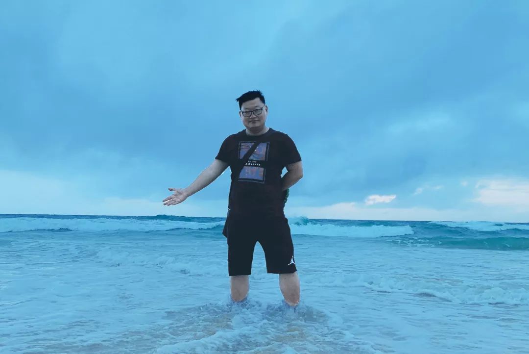 足球、动漫、游戏、注会、律师……毛克盾老师的“技能树”也太茂密了