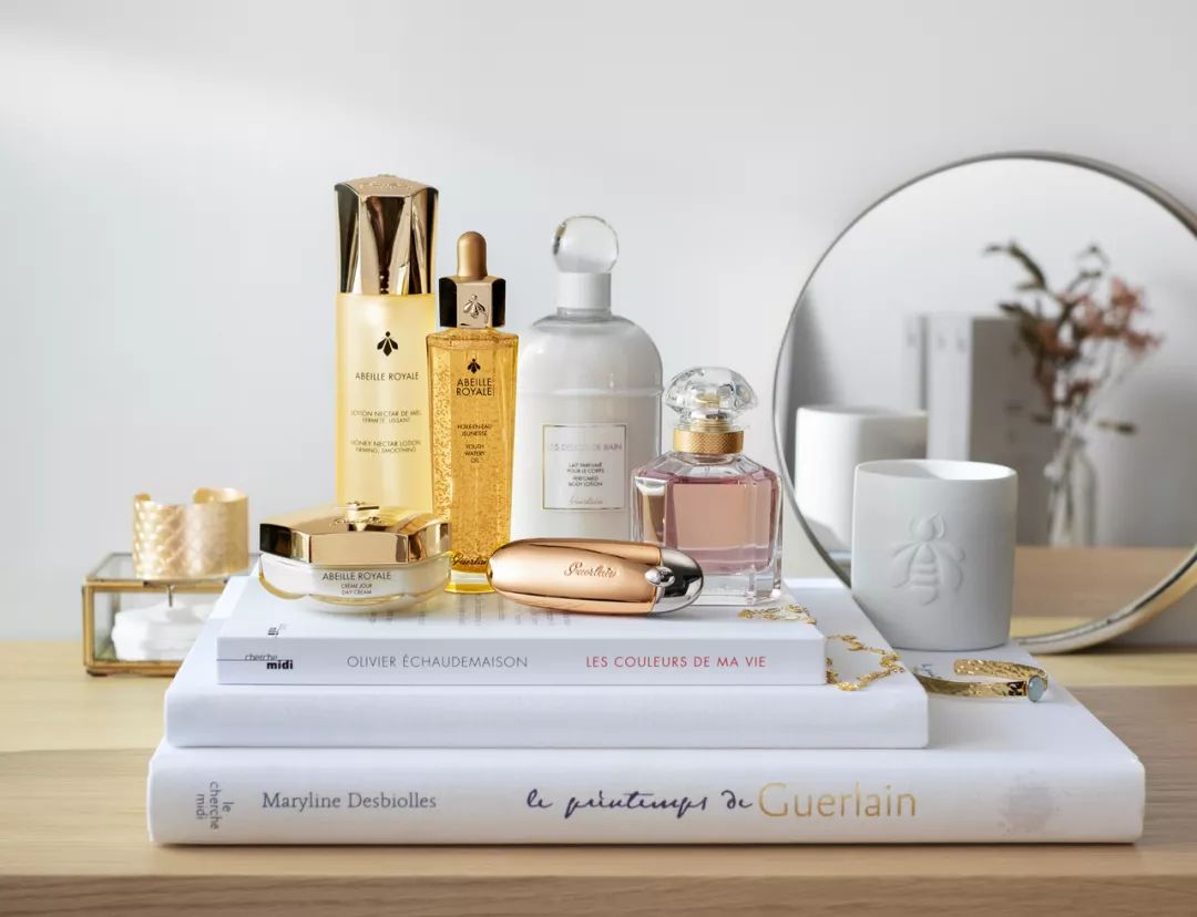 销售额突破5000万,销售额突破3000亿大关