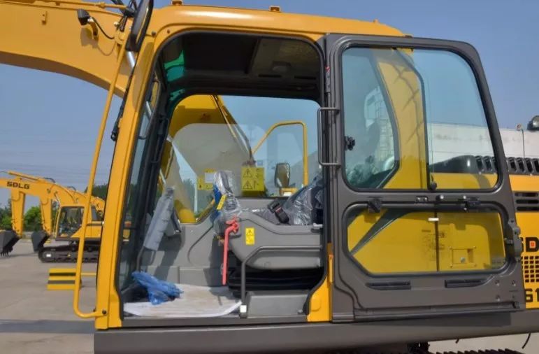 「寻龙记8」临工E6135F挖掘机评测：精雕细琢匠人本色