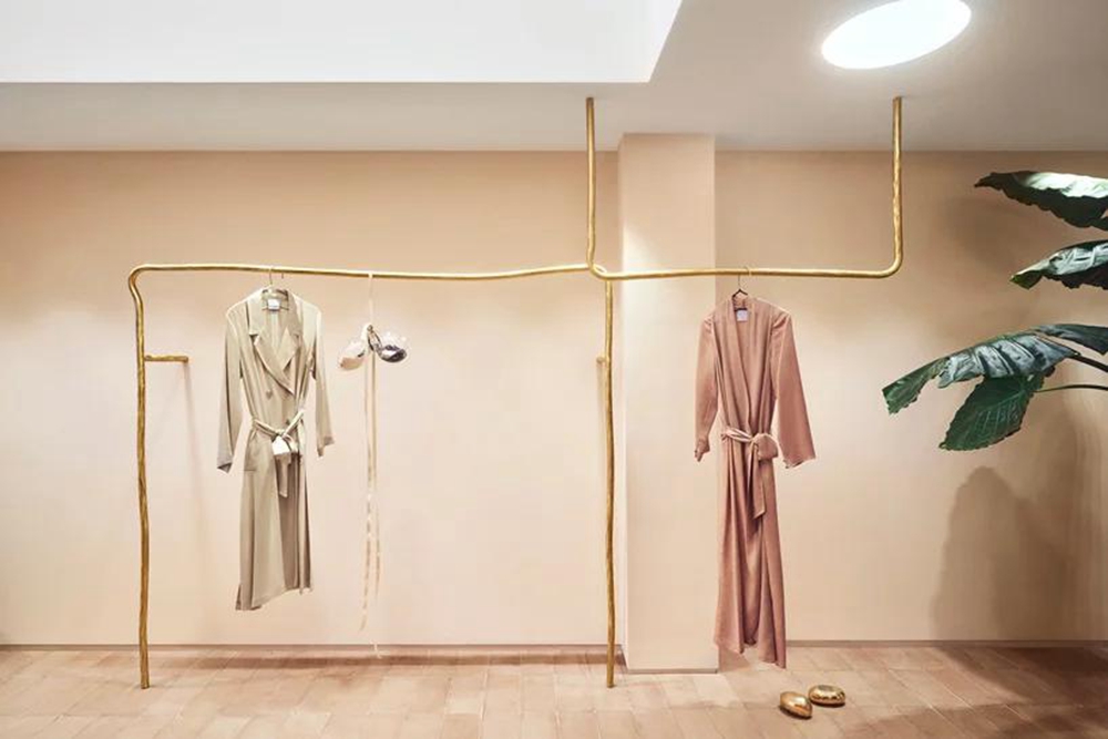 质量好有设计感的大品牌女装店铺,设计感强的小众女装品牌店