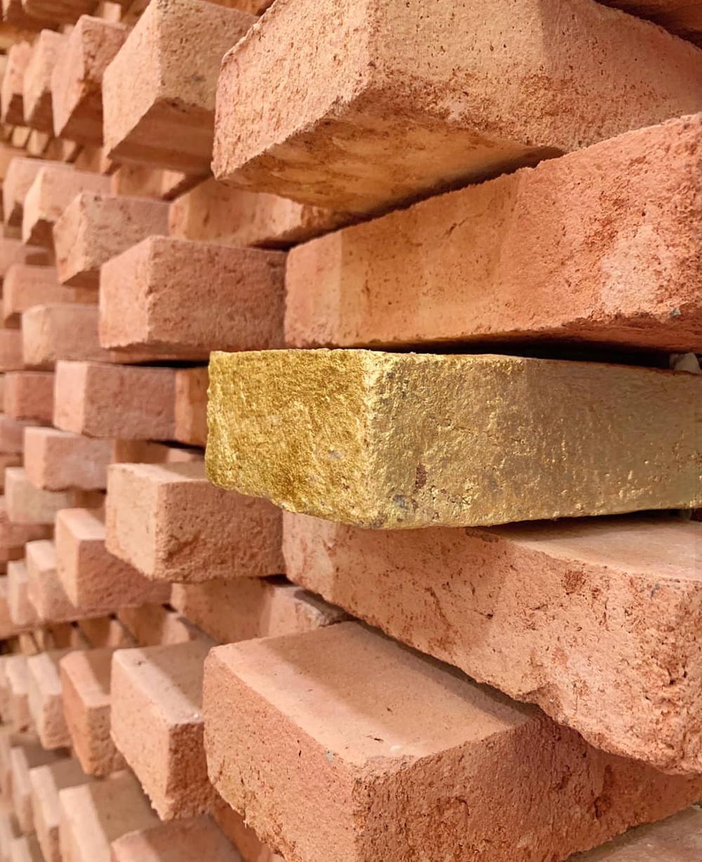 质量好有设计感的大品牌女装店铺,设计感强的小众女装品牌店