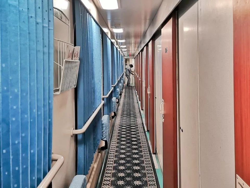 软卧真的软吗,软卧跟硬卧价格的区别