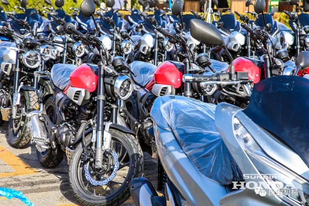 7辆新车做大奖，北京风速正式交付首批PCX150/CBF190TR丨推广