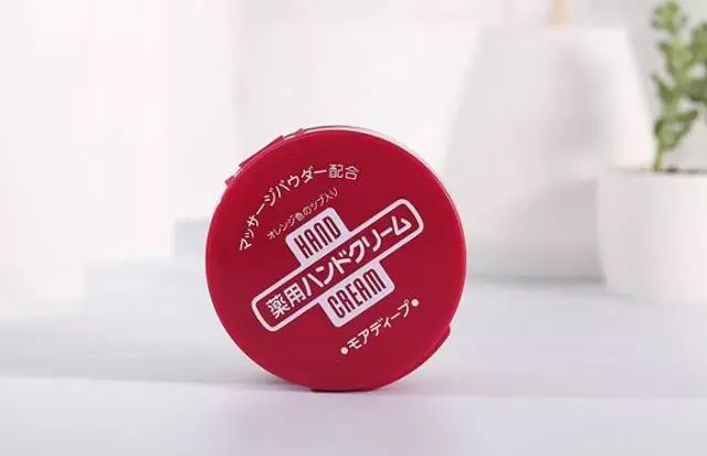 不要让你暴露你的年龄,别让皮肤暴露了你的年龄