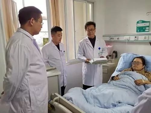 临沂市人民医院普外中心三病区主任薛克成——脖子上的“拆弹专家”