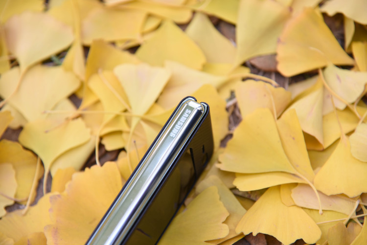 这些天，我与“折叠屏手机”朝夕相处