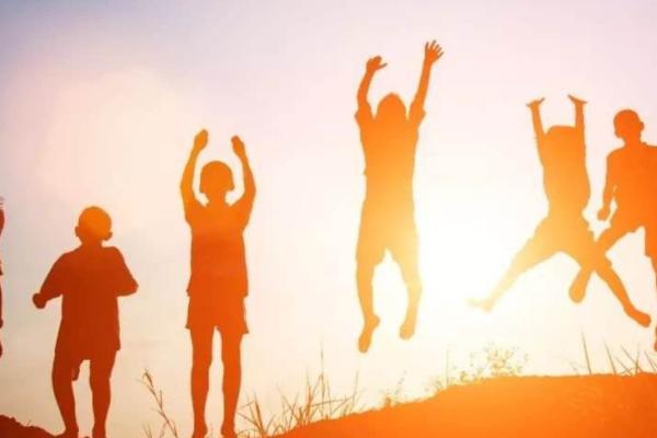 澳洲留学银行卡攻略,女生去澳洲留学利弊