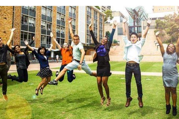 澳洲留学用什么信用卡,澳洲留学汇款怎么便宜