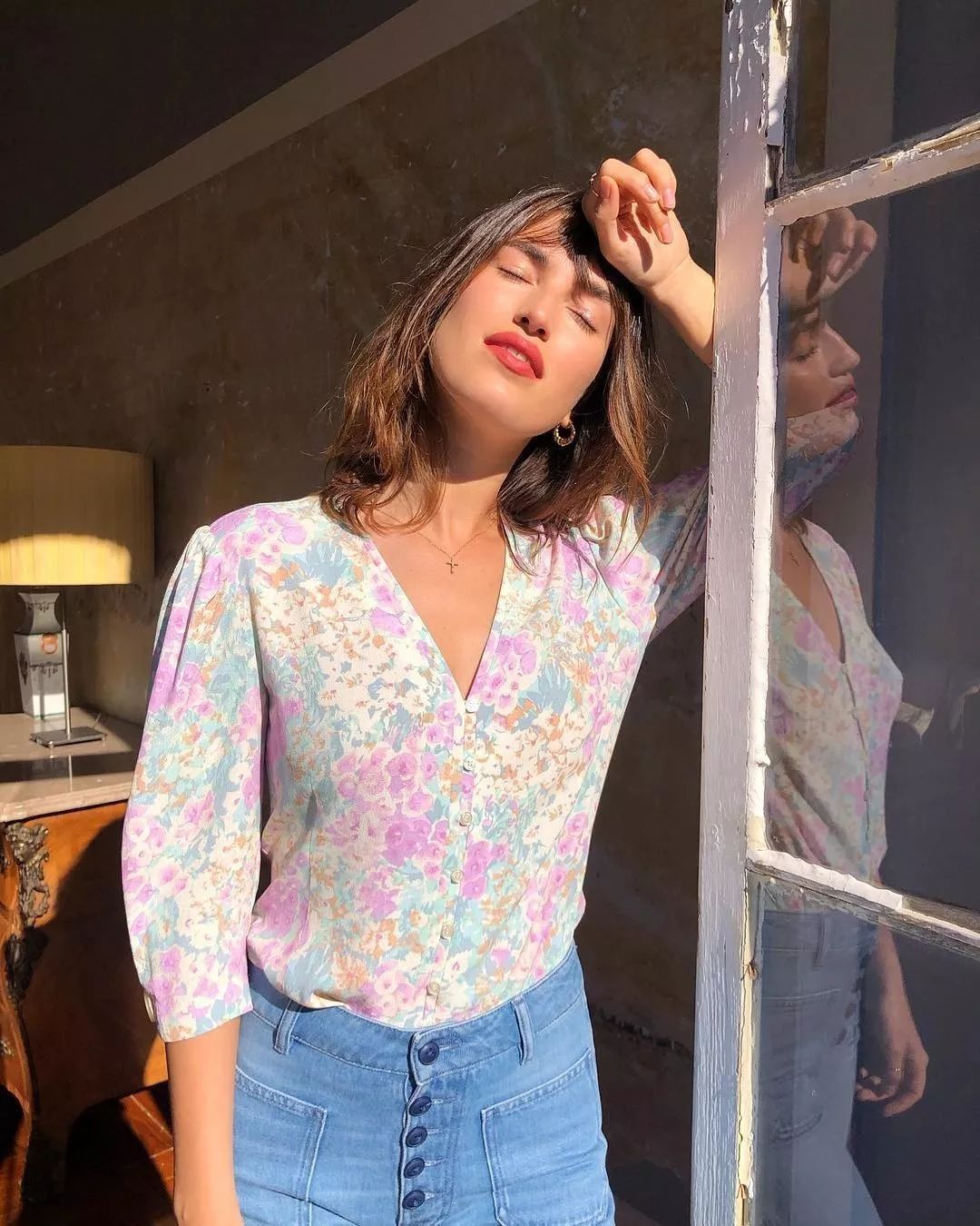 钟楚曦新中式穿搭同款,高级脸的钟楚曦独爱港风式穿搭