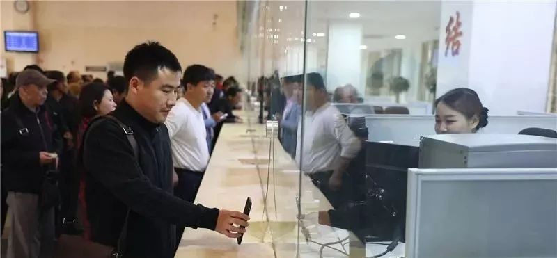 火车票电子票怎么进站操作,火车票电子客票进站流程