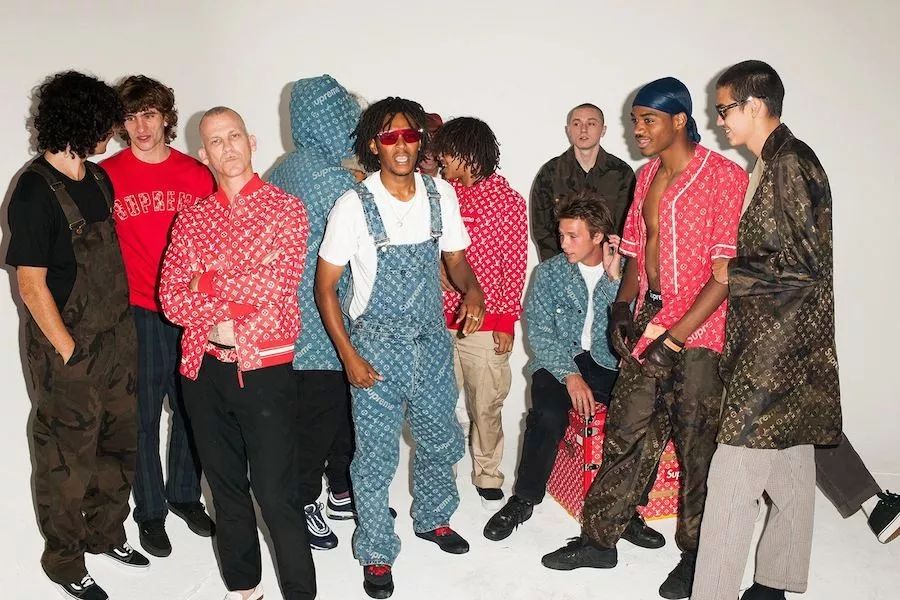 曾被高级时装看不起的球鞋，如今成了奢侈品牌们的摇钱树