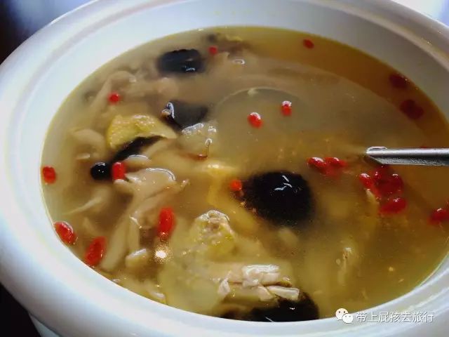 500不到全家住原佘山艾美，居然！周末元旦春节还是不加价