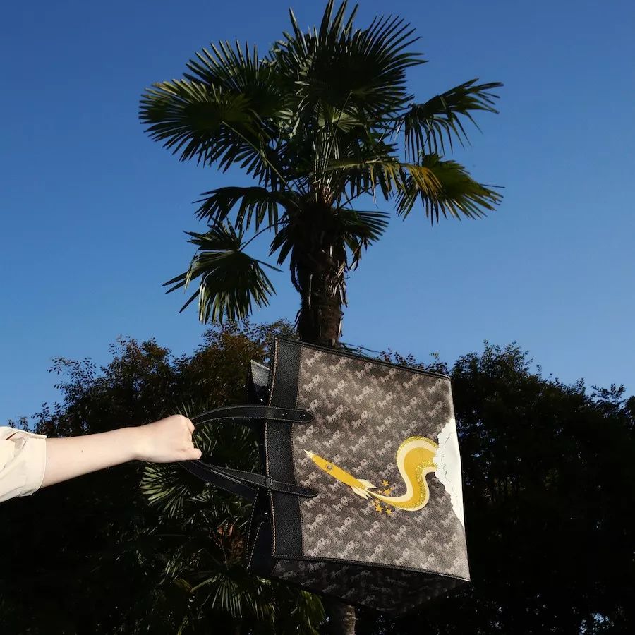 在过圣诞这件事上，明星们比你认真多了